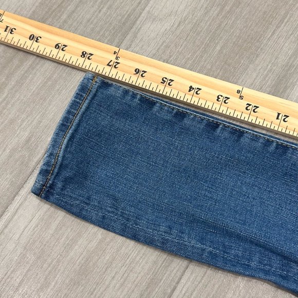 AG Adriano Goldschmied The Low-Rise Legging Ankle Super Skinny Distressed Jeans - Picture 14 of 16